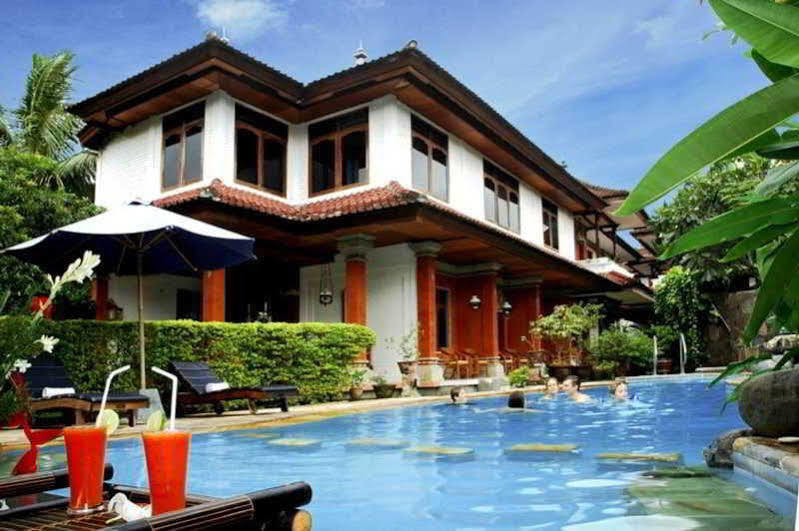 Yulia Village Inn Ubud Buitenkant foto