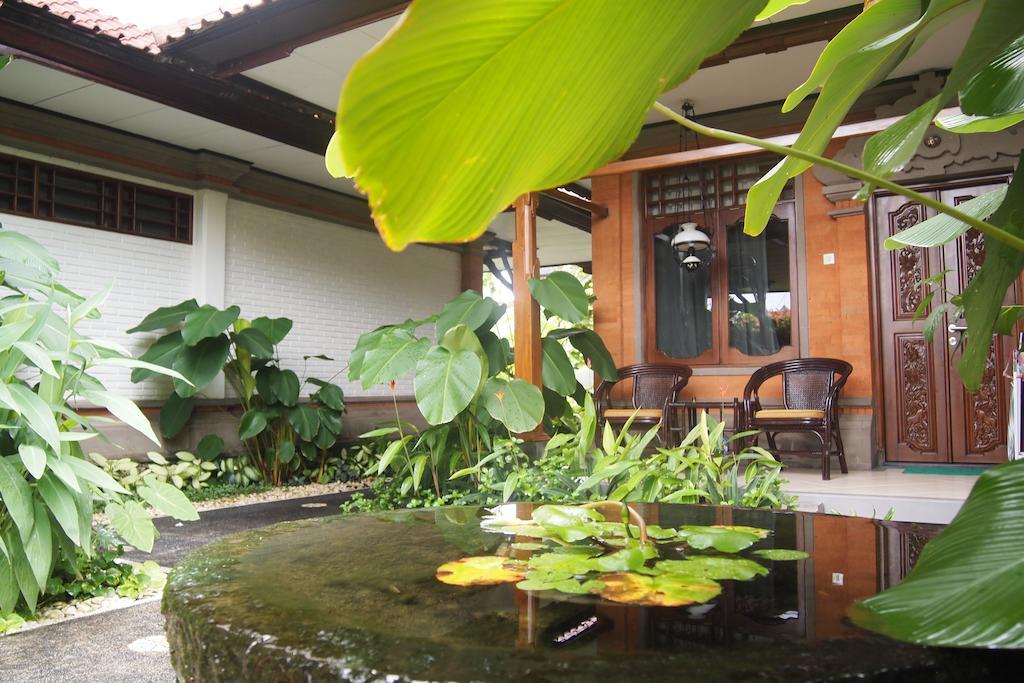 Yulia Village Inn Ubud Buitenkant foto